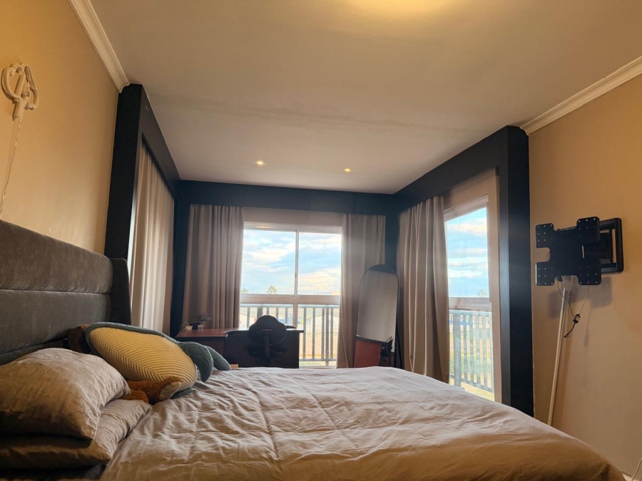 To Let 3 Bedroom Property for Rent in Royal Ascot Western Cape